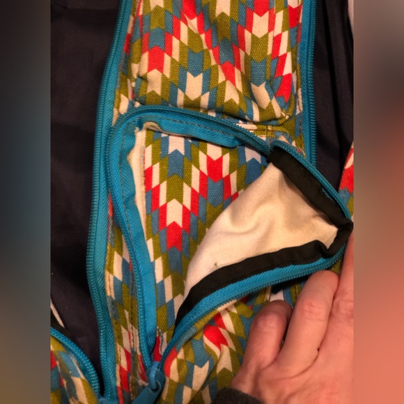 KAVU Rope Sling Bag (Garden Tile) - Picture 9 of 11